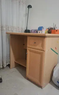میز تحریر MDF جادار، کشودار و کمددار