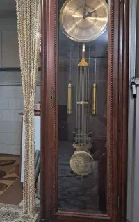 ساعت ایستاده چوبی