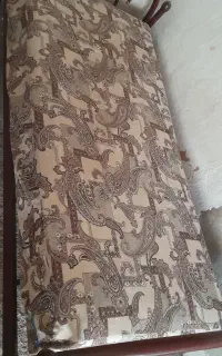 تشک روی تخت خواب
