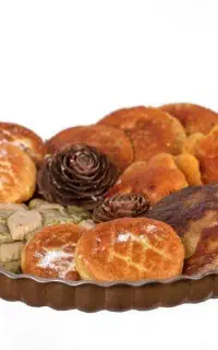 جذب نیروی خانم در شیرینی پزی