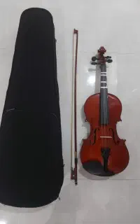 ویولن آماتی ۱۰۰ ، اورجینال در حد نو