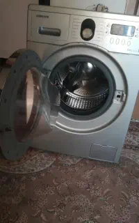 فرش و آکواریم و ماشین لباسشویی سامسونگ 8 ک 22م