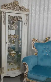 بوفه و ساعت ایستاده
