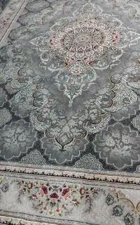 فرش وپشتی درحد نو