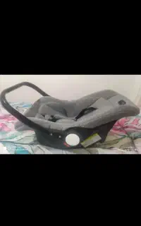 کریر بی بی لند