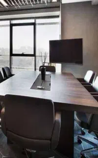 دفتر کار ۴ خط تلفن و اینترنت رایگان و دسترسی خوب