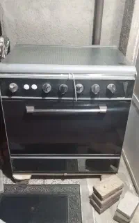 اجاق گاز ۵ شعله فردار سالم و قابل استفاده
