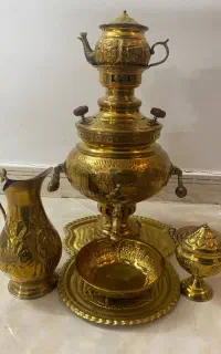سماور ذغالی برنجی و پارچ و قندون برنجی