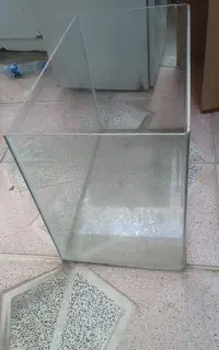 آکواریوم شیشه خم