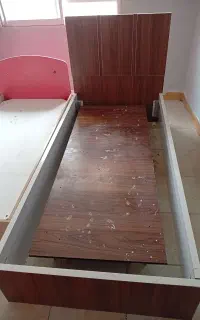 تخت یک نفره بزرگسال با قیمت توافقی،شیک و در حد نو