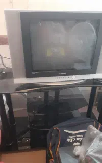 تلوزیون با متعلقات