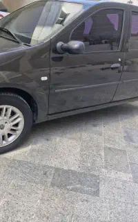 ال 90