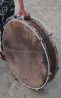 طبل پوستی