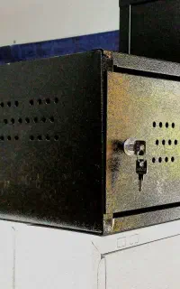 رک دیواری ۴ یونیت اقتصادی، مشکی استاتیک، تهویه خوب