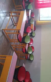 نیمکت مدرسه