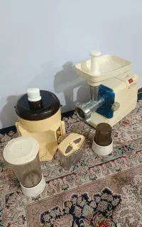 چرخ گوشت و آبمیوه گیری سه کاره