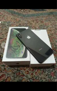 ایفون xs