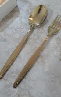 قاشق و چنگال  یونیک آلمان رنگ طلایی