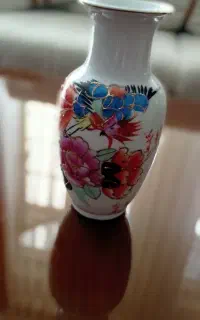 گلدان قدیمی عتیقه