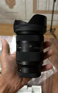 لنز سیگما سونی بسیار تمیز Sigma 28-70mm f/2.8