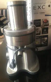 ابمیوه گیری کنوود