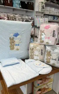 (سرویس خواب چهار تیکه نوزاد )سیسمونی ۱۱۵