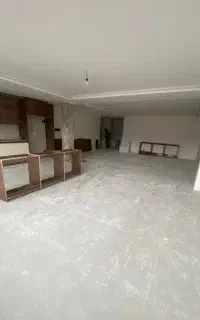 اوایل گلشهر 190متری 3خواب کلید اول طبقه اخر