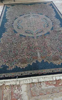 دو تخته فرش ۶ متری  ۷۰۰ شانه ۸ رنگ