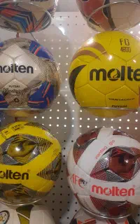 توپ مولتن moltenسالنی