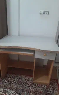 میز کامپیوتر