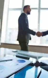 ضامن با رتبه های بالا نیاز داریم