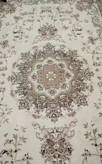 قالی نخ درجه یک برجسته گل ابریشمی تراکم بالا
