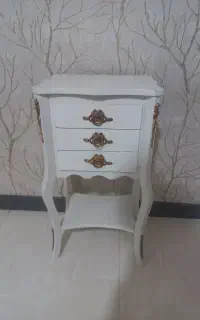 میز تلفن سفید