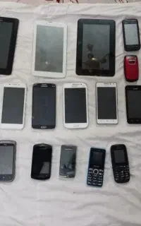 تعدادی گوشی خراب