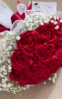 جاکلید و دسته گل.