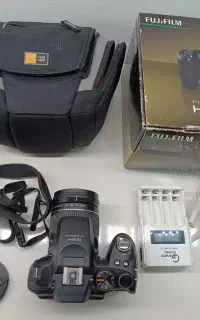 دوربین عکاسی فوجی فیلم H10