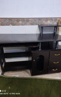 میز کامپیوتر