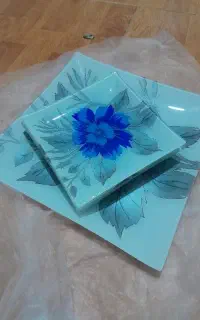 بشقاب. میوه خوری با دیس  کامل و چهار عدد بشقاب