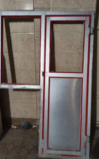 درب حمام المینیومی محکم و سنگین