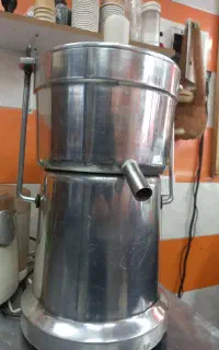 آب هویج گیری