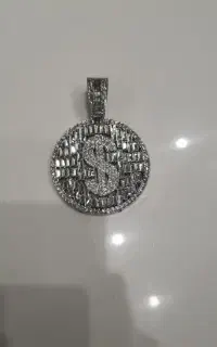 پلاک گردن بند نگینی