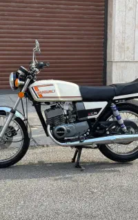 سوزوکی ایکس7  X7 مدل ۸۱ میلادی