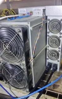 ماینر Z15