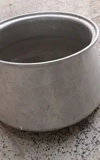 قابلمه و دیگ روحی بزرگ