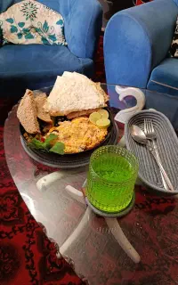 واگذاری ۵۰درصد سهام کافه