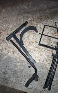 پایه نوت و پایه گیتار