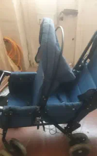 کالسکه دوقلو
