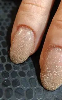 ارائه خدمات ناخن سزار