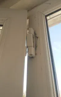 تعمیر و رگلاژ پنجره های upvc و ترمال بریک