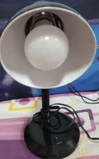 چراغ مطالعه درحد نو